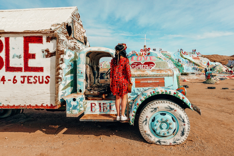 The ultimate guide to visiting Salvation Mountain and the Salton Sea as a day trip from Palm Springs California #salvationmountain #saltonsea #bombaybeach #leonardknight #palmsprings #roadtrip
