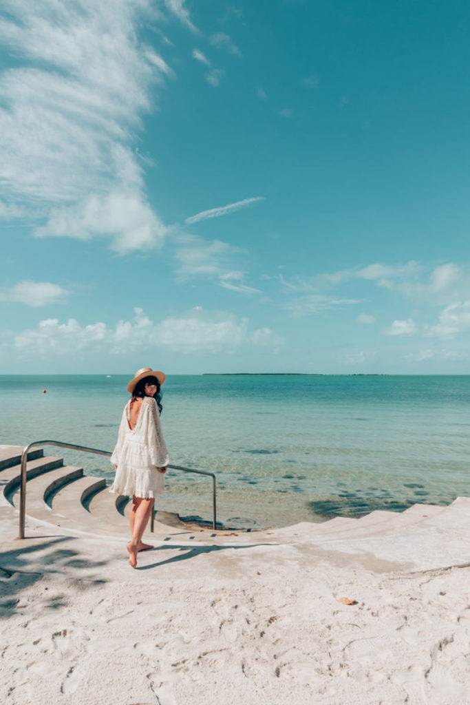 The ultimate guide to a girls getaway in the Florida Keys and Key West. Including which hotels and resorts to stay at, which restaurants to eat at and activities #floridakeys #keywest #islamorada #stockisland #keylargo #floridakeysvacation #floridakeysresorts #floridakeysthingstodo #floridakeysbeaches #floridakeysroadtrip #floridakeysrestaurants 