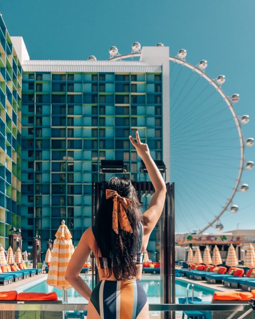 A review of The LINQ Hotel, the most instagrammable hotel in Las Vegas #thelinq #instagramspotslasvegas #instagrammablelasvegas #hotelreview